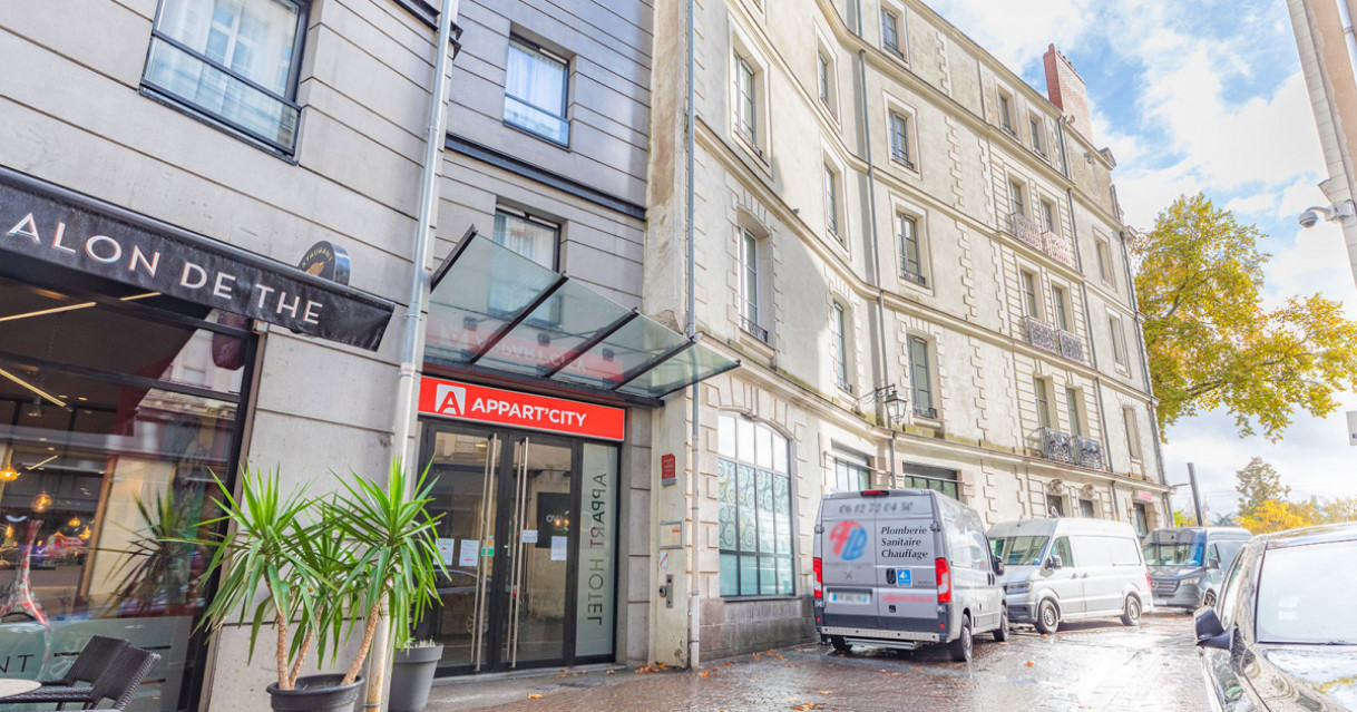 Nantes (44)
