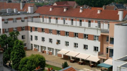 Moulins (03)
