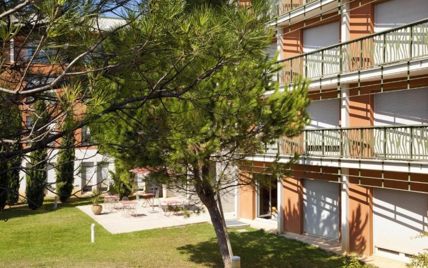 Valence (26) (26)